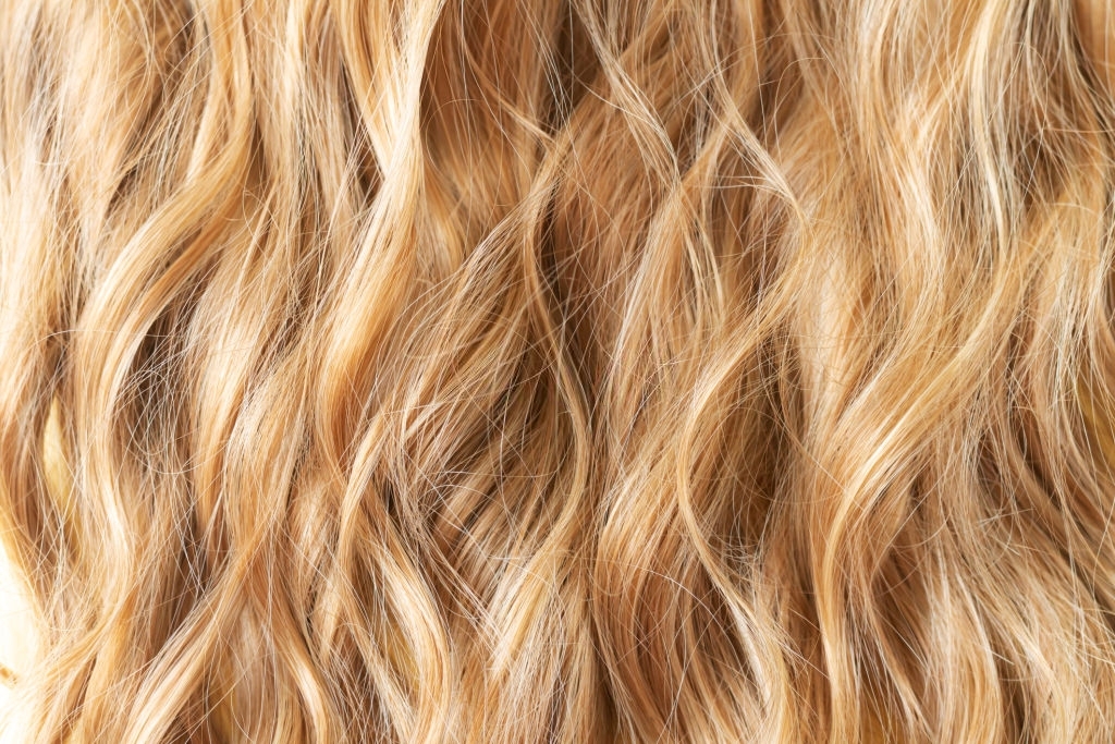 What Are The Factors Affecting The Lifespan of A Honey Blonde Wig